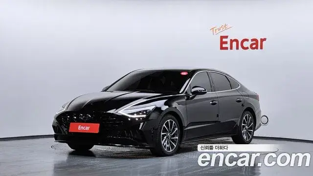 Hyundai Sonata 2023 — Фото 1/20