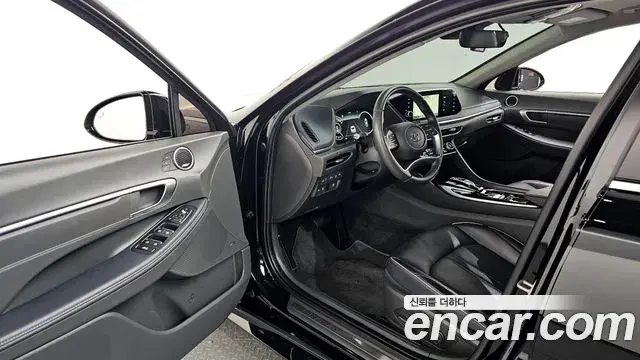 Hyundai Sonata 2023 — Фото 10/20