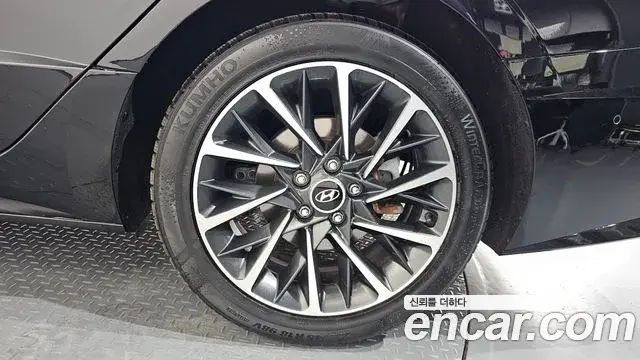 Hyundai Sonata Hybrid 2023 — ფოტო 16/38