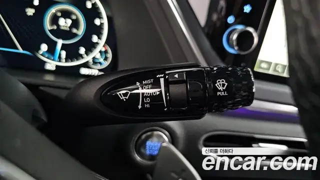 Hyundai Sonata Hybrid 2023 — ფოტო 33/38