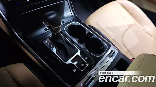 Kia Carnival 2020 — Фото 7/20