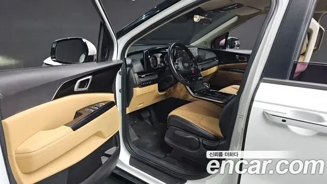 Kia Carnival 2020 — Фото 8/20