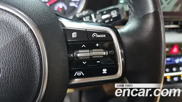 Kia Carnival 2020 — Фото 14/20