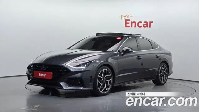 Hyundai Sonata 2021 — Фото 1/20