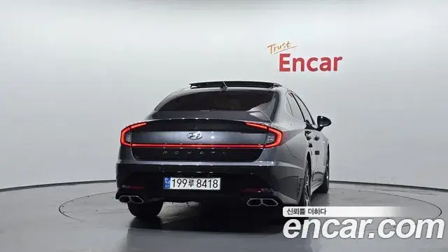 Hyundai Sonata 2021 — Фото 4/20