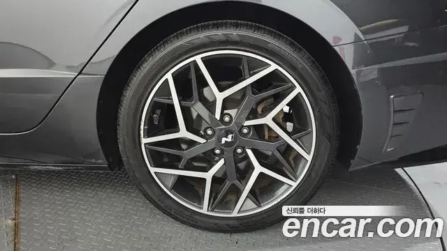 Hyundai Sonata Hybrid 2021 — Şəkil 11/30
