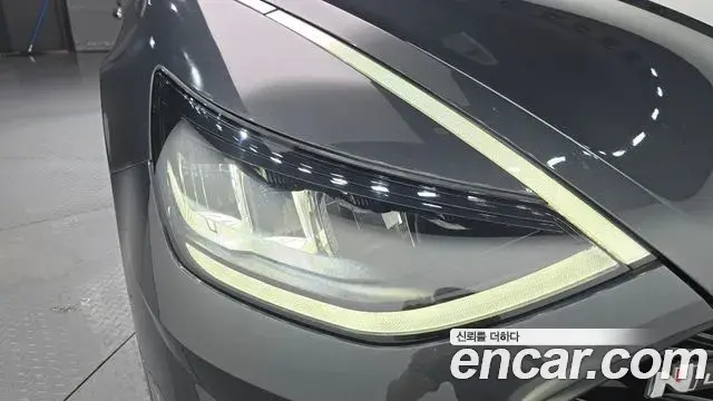 Hyundai Sonata Hybrid 2021 — Şəkil 28/30