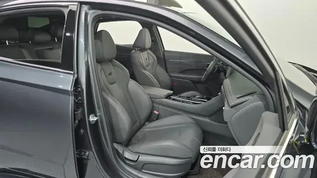 Hyundai Sonata Hybrid 2021 — Şəkil 16/30