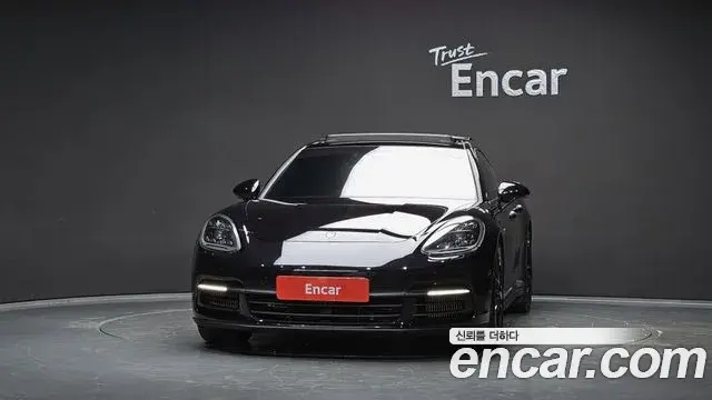 Porsche Panamera 2020 — ფოტო 24/31