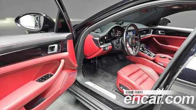 Porsche Panamera 2020 — ფოტო 4/31