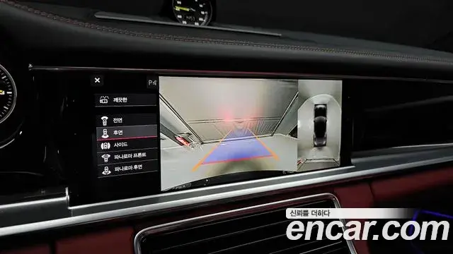Porsche Panamera 2020 — ფოტო 31/31