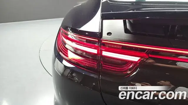 Porsche Panamera 2020 — ფოტო 6/31