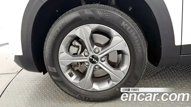 Kia Seltos 2021 — Şəkil 10/31