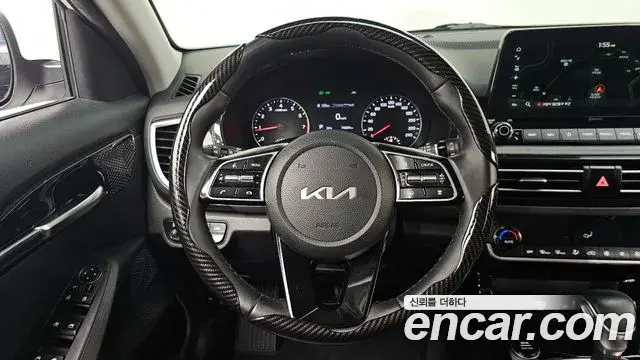 Kia Seltos 2021 — Şəkil 13/31