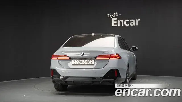 BMW 5 Series 2025 — Photo 15/20