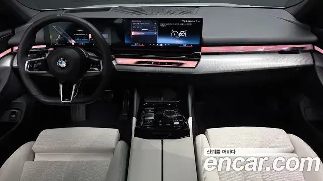 BMW 5 Series 2025 — Photo 7/20