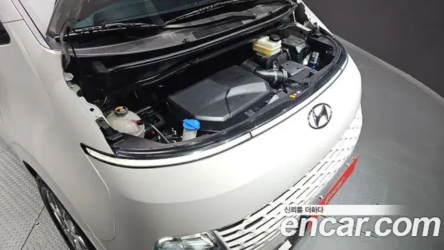 Hyundai Staria 2022 — Photo 6/20