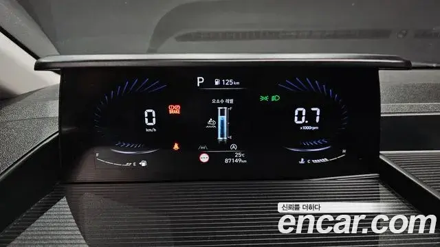 Hyundai Staria 2022 — Photo 8/20