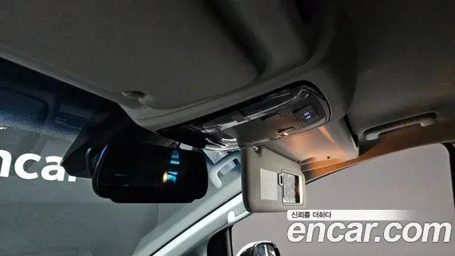 Hyundai Staria 2022 — Photo 20/20
