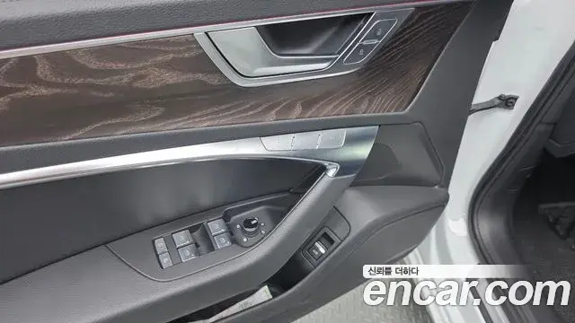 Audi A6 2019 — Photo 2/20