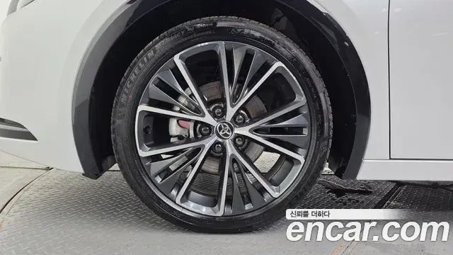 Toyota Prius 2025 — Şəkil 24/31