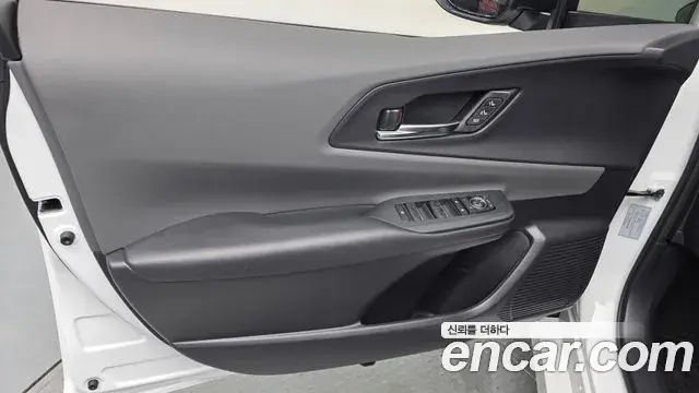Toyota Prius 2025 — Şəkil 14/31