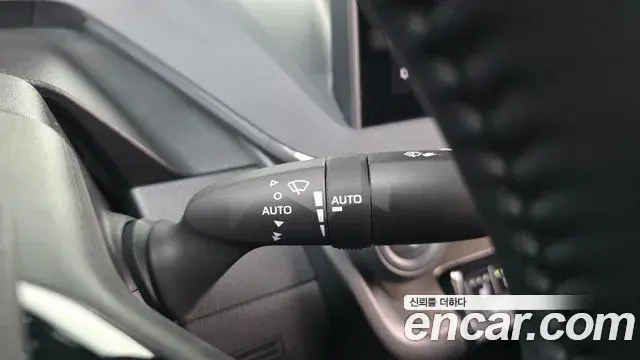 Toyota Prius 2025 — Şəkil 22/31