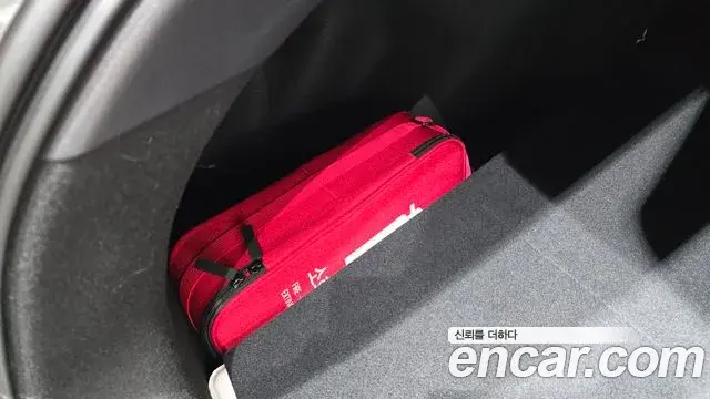 Toyota Prius 2025 — Şəkil 3/31