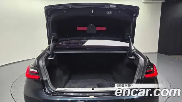 BMW 7 Series 2020 — Şəkil 9/20