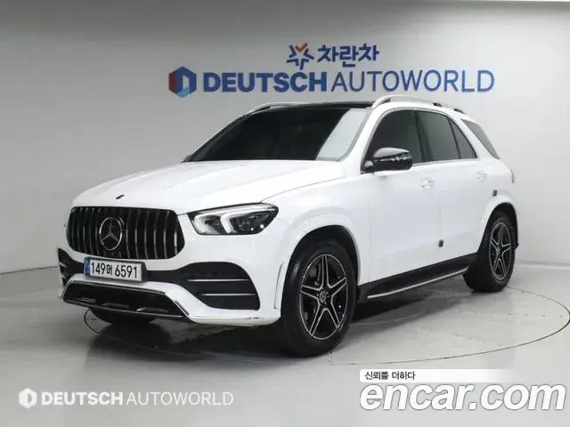 Mercedes-Benz GLE-Class 2020 — Photo 2/20