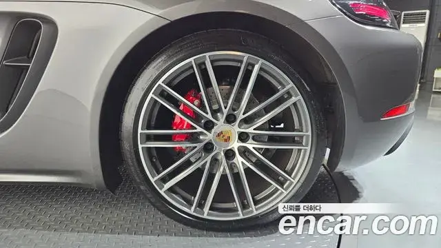 Porsche 718 Cayman 2021 — ფოტო 3/30