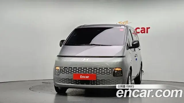 Hyundai Staria 2024 — Фото 3/20