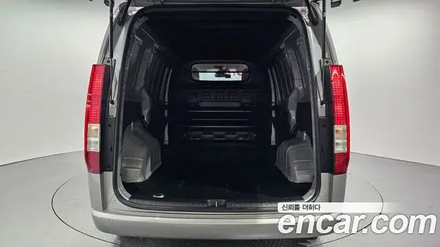 Hyundai Staria 2024 — Фото 20/20