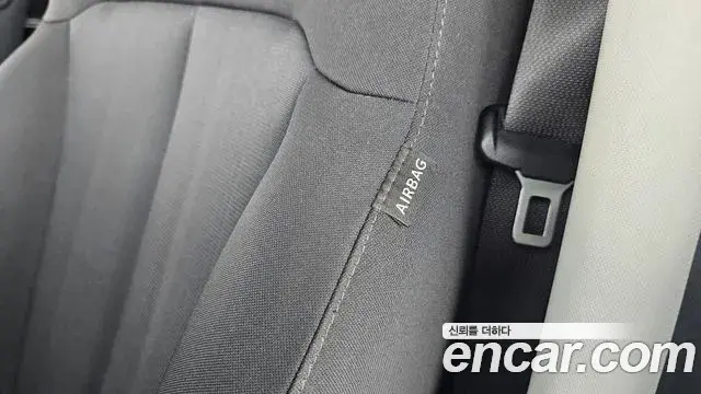 Hyundai Staria 2024 — Photo 16/30
