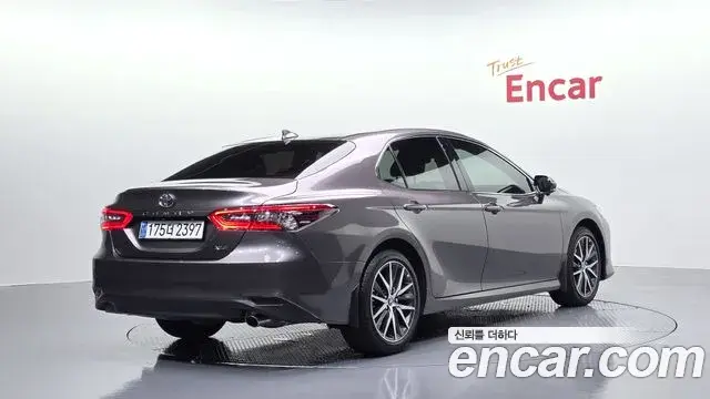 Toyota Camry 2024 — Şəkil 5/33