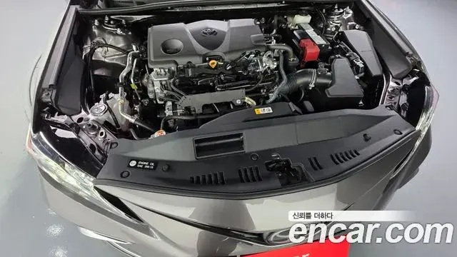 Toyota Camry 2024 — Şəkil 13/33