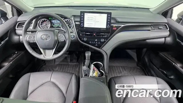 Toyota Camry 2024 — Şəkil 24/33