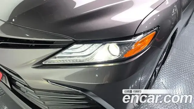 Toyota Camry 2024 — Şəkil 8/33