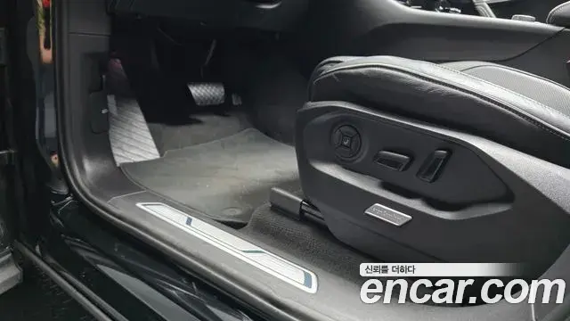 Volkswagen Touareg 2024 — ფოტო 4/34