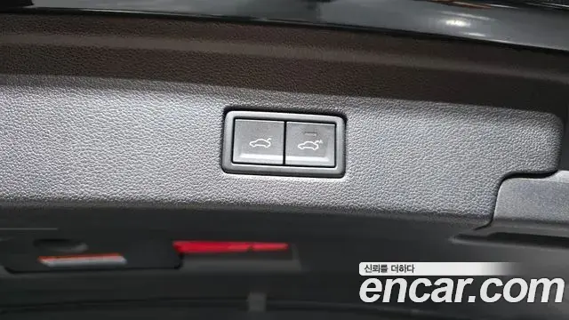Volkswagen Touareg 2024 — ფოტო 30/34