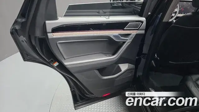 Volkswagen Touareg 2024 — ფოტო 28/34