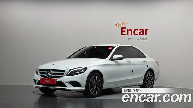 Mercedes-Benz C-Class 2019 — Photo 22/31