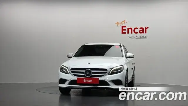 Mercedes-Benz C-Class 2019 — Photo 14/31