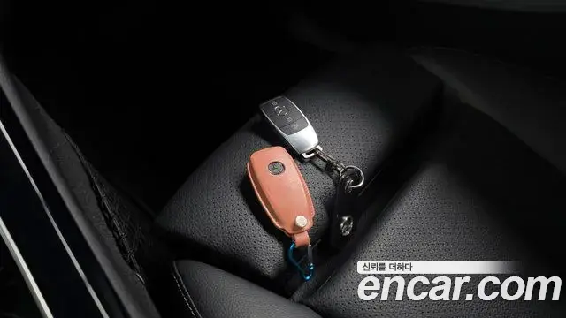 Mercedes-Benz C-Class 2019 — Photo 11/31