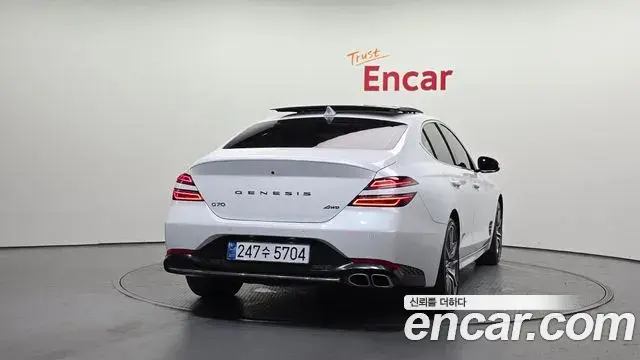 Genesis G70 2022 — Photo 26/35