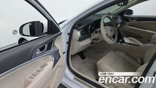 Genesis G70 2022 — Photo 10/35