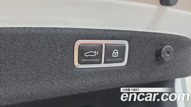 Genesis G70 2022 — Photo 34/35