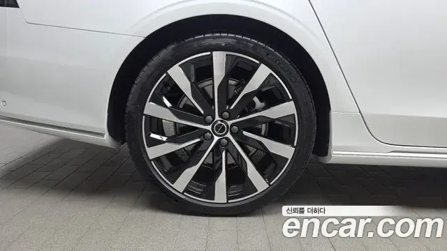 Volvo S90 2025 — Şəkil 23/37