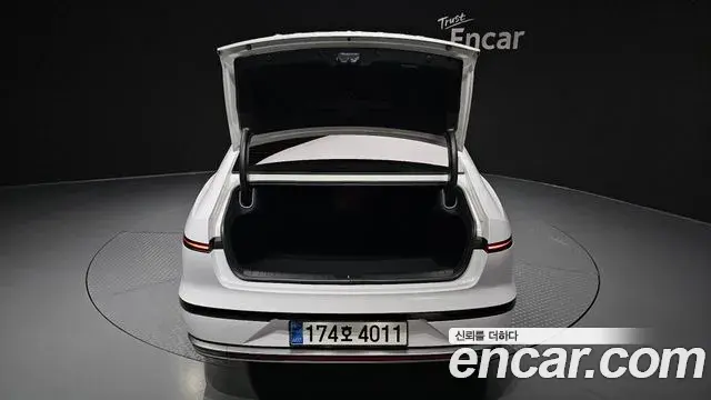 Hyundai Grandeur Hybrid 2023 — Şəkil 26/31