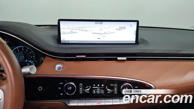 Genesis GV70 2022 — ფოტო 28/33